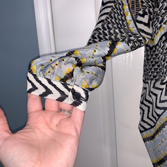 ☀️ Hale Bob Silk Geo Pattern Blouse - Picture 3 of 9